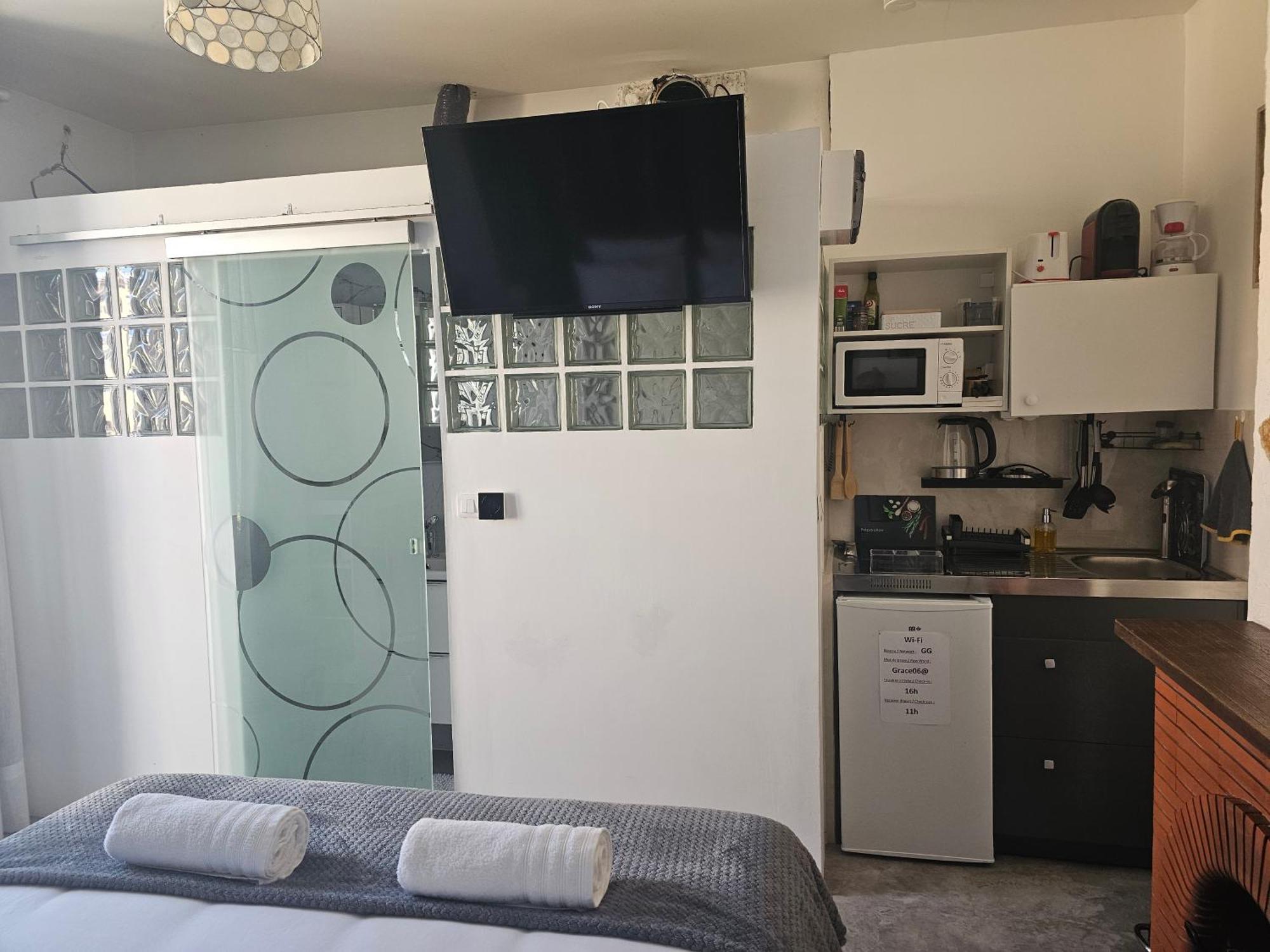 Studio 3 A La Trinite Proche De Nice 10 Mn, Monaco 15 Mn Et L'Italie 30 Mn Exterior photo