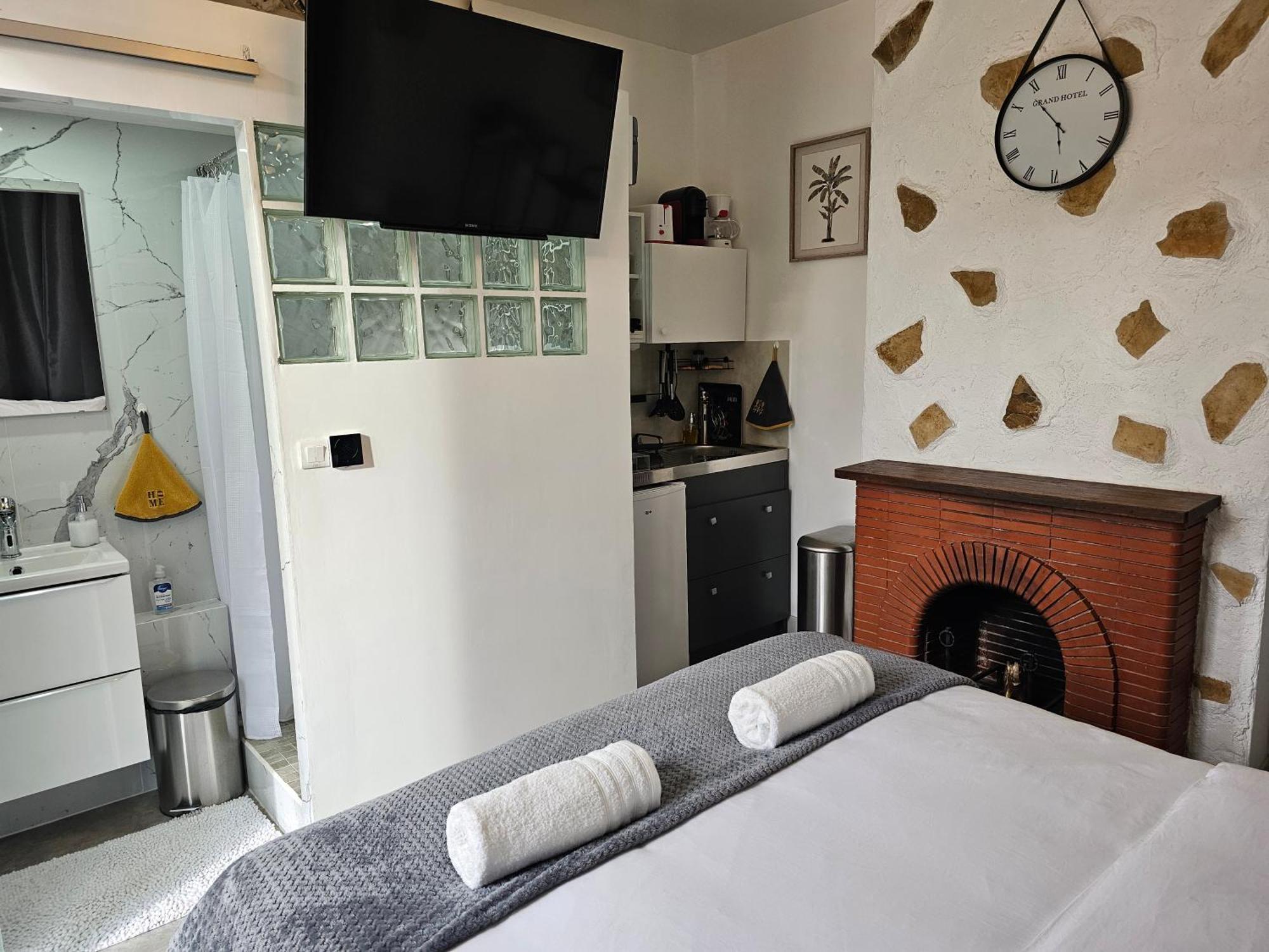 Studio 3 A La Trinite Proche De Nice 10 Mn, Monaco 15 Mn Et L'Italie 30 Mn Exterior photo